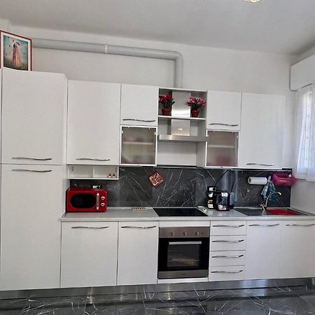 Апартаменты Dimora Sterlizia Zona Fiera S Donato Болонья Экстерьер фото